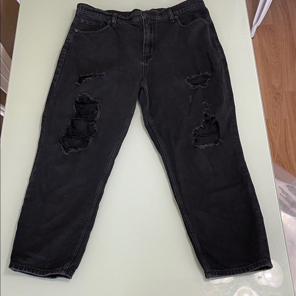Aeropostale Women’s Black Mom Jeans